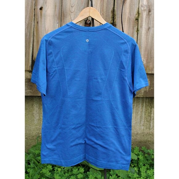 Lululemon - Men’s Metal Vent Tech Short Sleeve V-Neck Tee - Dark Royal, Med - Picture 2 of 11